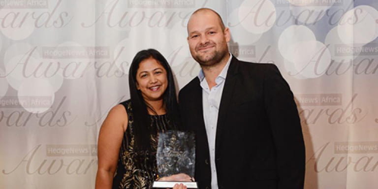 Kamini Naidoo (left) and Riaan Bosch (right) accepted the Hedge Fund Award 2020 for The Momentum RCIS ZAR Diversified QI Fund of Hedge Fund.